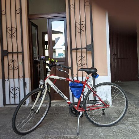 La Corte Del Poeta Hotel Buscate Exterior photo