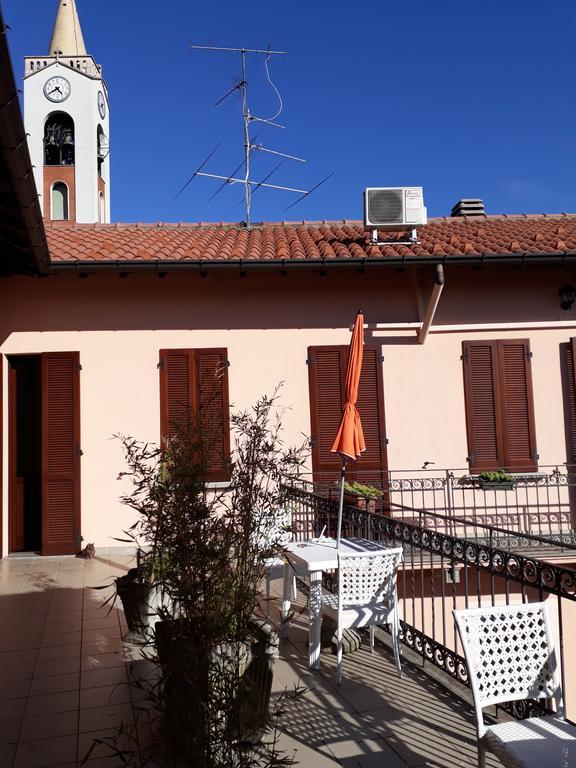 La Corte Del Poeta Hotel Buscate Exterior photo